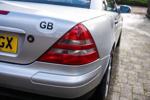 NO RESERVE - 1999 Mercedes-Benz SLK 230 Kompressor zum Verkauf (Bild 78 von 159)
