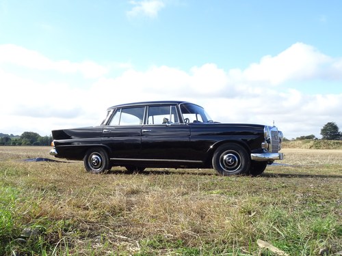 1966 Mercedes-Benz 230 'Fintail' (W110) In vendita (immagine 37 di 216)