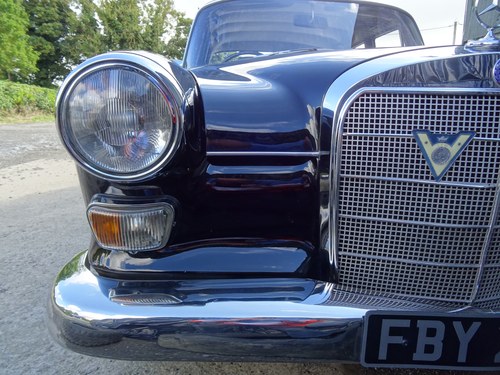 1966 Mercedes-Benz 230 'Fintail' (W110) In vendita (immagine 119 di 216)