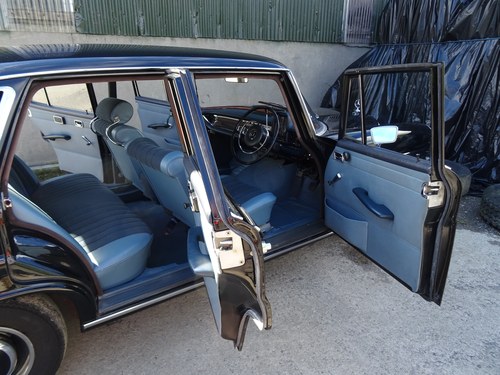 1966 Mercedes-Benz 230 'Fintail' (W110) In vendita (immagine 90 di 216)