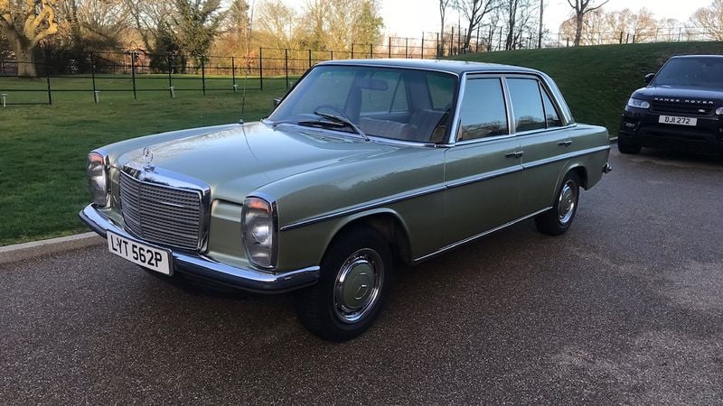 1976 Mercedes Benz 230/4 For Sale (picture 1 of 33)