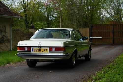1986 Mercedes-Benz 230CE Auto For Sale (picture 9 of 168)