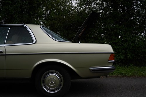 1986 Mercedes-Benz 230CE Auto For Sale (picture 92 of 168)