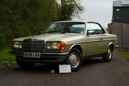 1986 Mercedes-Benz 230CE Auto For Sale (picture 26 of 168)