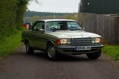 1986 Mercedes-Benz 230CE Auto For Sale (picture 18 of 168)
