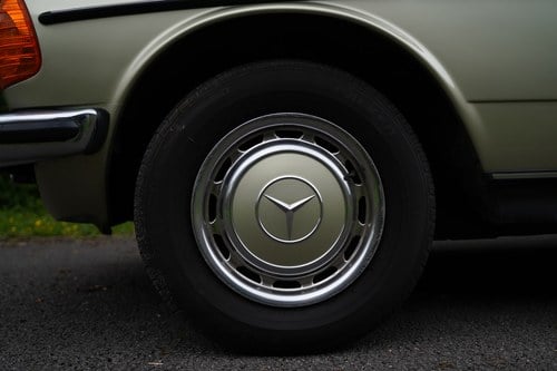 1986 Mercedes-Benz 230CE Auto For Sale (picture 31 of 168)