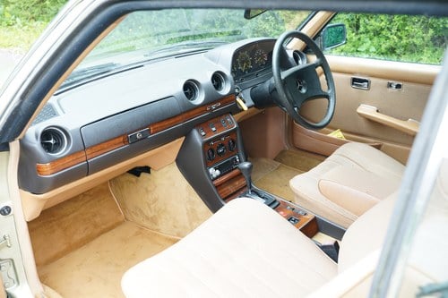 1986 Mercedes-Benz 230CE Auto For Sale (picture 70 of 168)