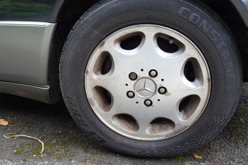 1992 Mercedes-Benz 230CE En venta (imagen 21 de 145)