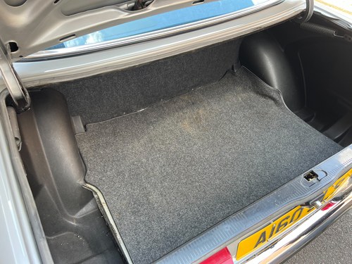 1984 Mercedes-Benz 230CE In vendita (immagine 143 di 208)