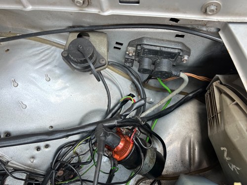 1984 Mercedes-Benz 230CE In vendita (immagine 133 di 208)