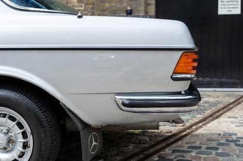 1984 Mercedes-Benz 230CE In vendita (immagine 101 di 208)