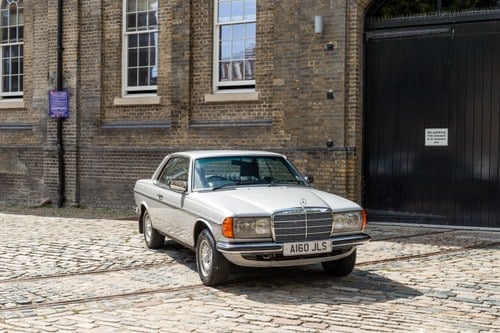 1984 Mercedes-Benz 230CE In vendita (immagine 15 di 208)