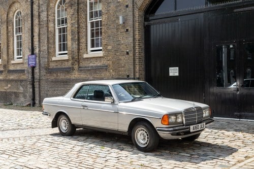 1984 Mercedes-Benz 230CE In vendita (immagine 17 di 208)