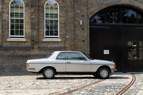 1984 Mercedes-Benz 230CE In vendita (immagine 3 di 208)