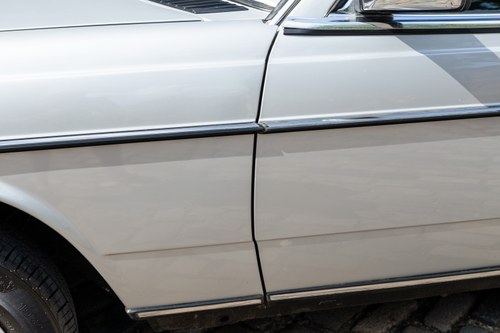 1984 Mercedes-Benz 230CE In vendita (immagine 111 di 208)