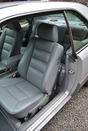 1989 Mercedes Benz 230CE Auto (C124) For Sale (picture 16 of 89)