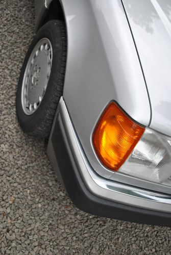 1989 Mercedes Benz 230CE Auto (C124) For Sale (picture 38 of 89)