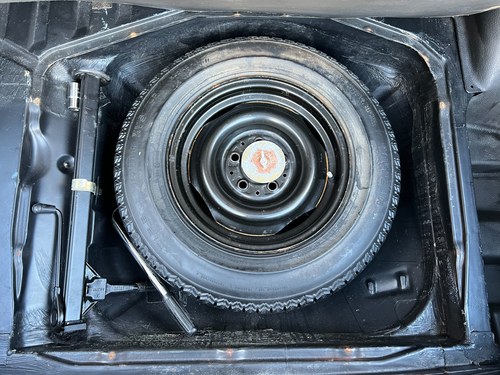 1981 Mercedes-Benz 230E (W123) For Sale (picture 110 of 164)