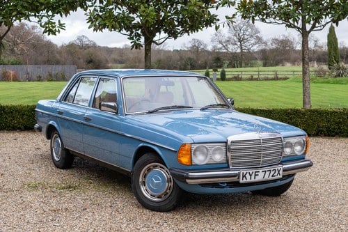 1981 Mercedes-Benz 230E (W123) For Sale (picture 15 of 164)