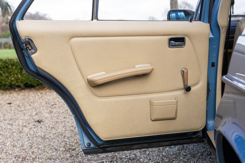 1981 Mercedes-Benz 230E (W123) For Sale (picture 43 of 164)