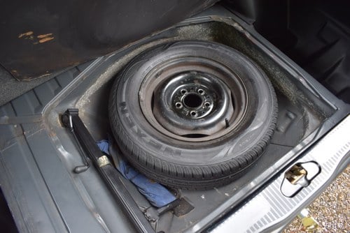 1984 Mercedes 230E (W123) For Sale (picture 74 of 152)