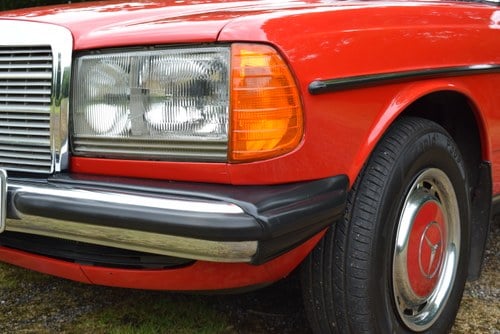 1984 Mercedes 230E (W123) For Sale (picture 82 of 152)