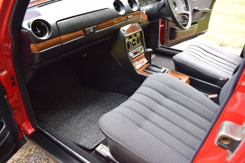 1984 Mercedes 230E (W123) For Sale (picture 45 of 152)