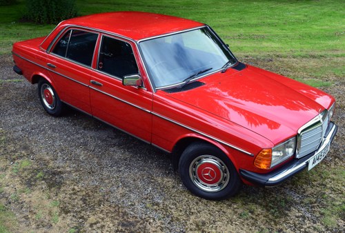 1984 Mercedes 230E (W123) For Sale (picture 13 of 152)