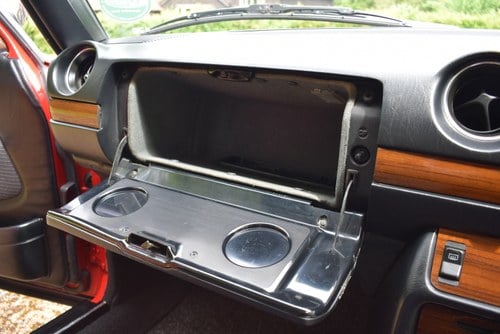 1984 Mercedes 230E (W123) For Sale (picture 39 of 152)