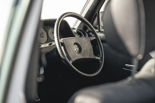 1985 Mercedes-Benz 230E (W123) à vendre (picture 24 of 204)