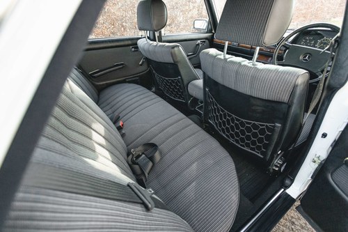 1985 Mercedes-Benz 230E (W123) à vendre (picture 75 of 204)