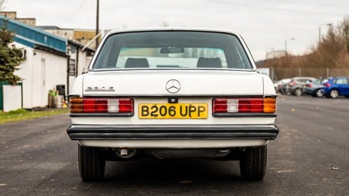 1984 Mercedes 230E For Sale (picture 6 of 199)