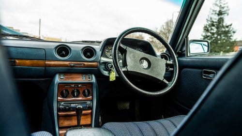 1984 Mercedes 230E For Sale (picture 19 of 199)