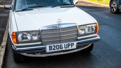 1984 Mercedes 230E For Sale (picture 90 of 199)