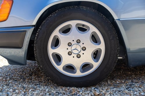 1992 Mercedes-Benz 230E In vendita (immagine 22 di 200)