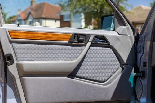 1992 Mercedes-Benz 230E In vendita (immagine 68 di 200)