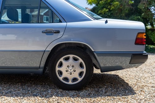 1992 Mercedes-Benz 230E In vendita (immagine 150 di 200)