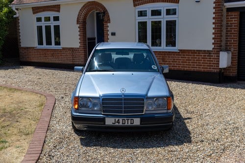 1992 Mercedes-Benz 230E In vendita (immagine 18 di 200)