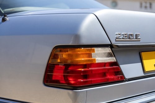 1992 Mercedes-Benz 230E In vendita (immagine 120 di 200)