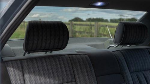 1992 Mercedes-Benz 230E (W124) In vendita (immagine 51 di 131)