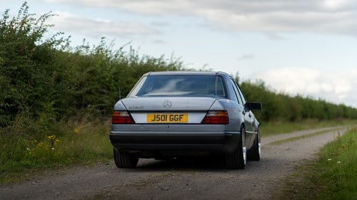 1992 Mercedes-Benz 230E (W124) In vendita (immagine 6 di 131)