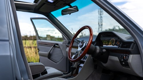 1992 Mercedes-Benz 230E (W124) In vendita (immagine 14 di 131)