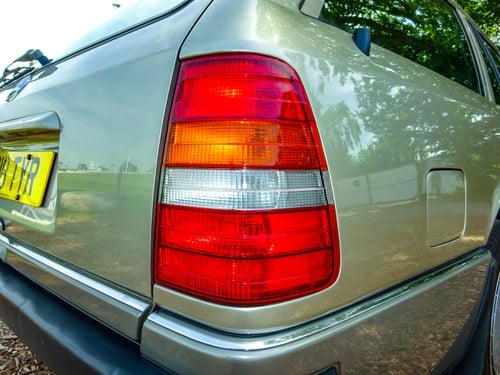 1989 Mercedes-Benz 230TE Estate (S124) zum Verkauf (Bild 76 von 146)