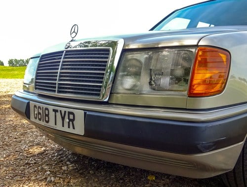 1989 Mercedes-Benz 230TE Estate (S124) zum Verkauf (Bild 75 von 146)