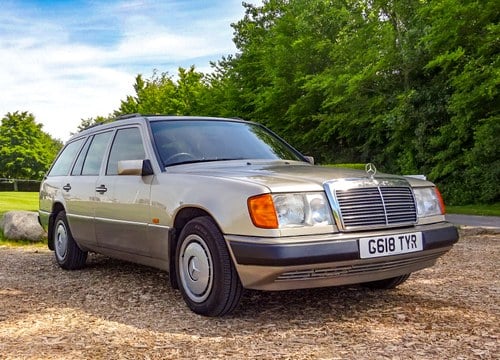 1989 Mercedes-Benz 230TE Estate (S124) zum Verkauf (Bild 3 von 146)