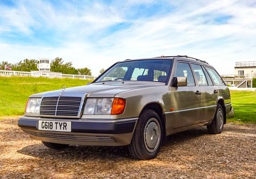 1989 Mercedes-Benz 230TE Estate (S124) zum Verkauf (Bild 1 von 146)