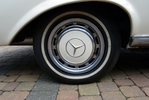 1967 Mercedes-Benz 250 SE For Sale (picture 19 of 101)