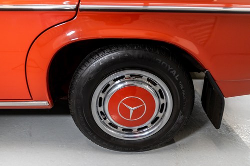 1974 Mercedes-Benz 250 (W114) Te koop (foto 11 van 146)