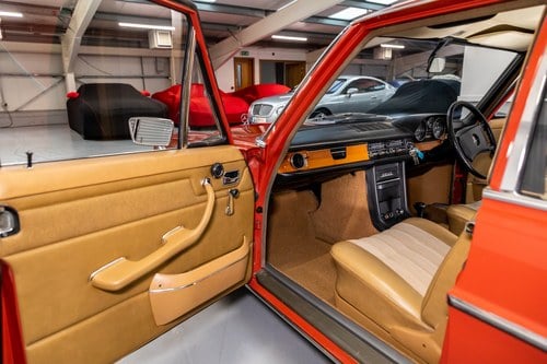 1974 Mercedes-Benz 250 (W114) Te koop (foto 15 van 146)