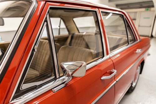 1974 Mercedes-Benz 250 (W114) Te koop (foto 55 van 146)